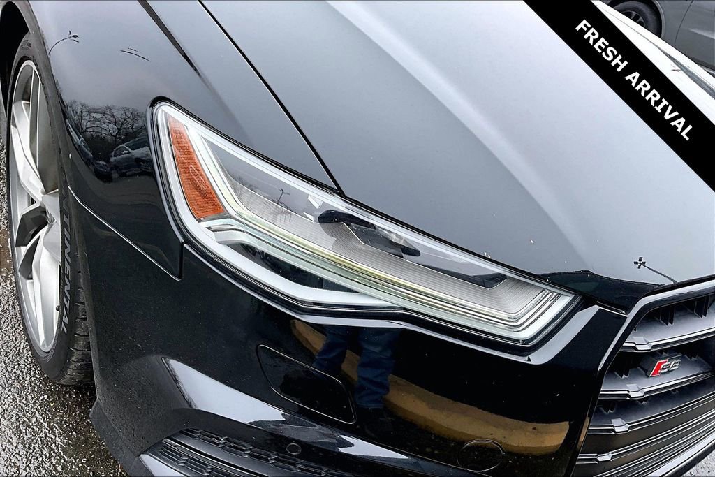 Used 2016 Audi S6 Prestige w/ Prestige Package image 31