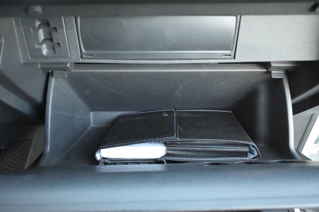 Used 2023 Volkswagen Tiguan SE image 45