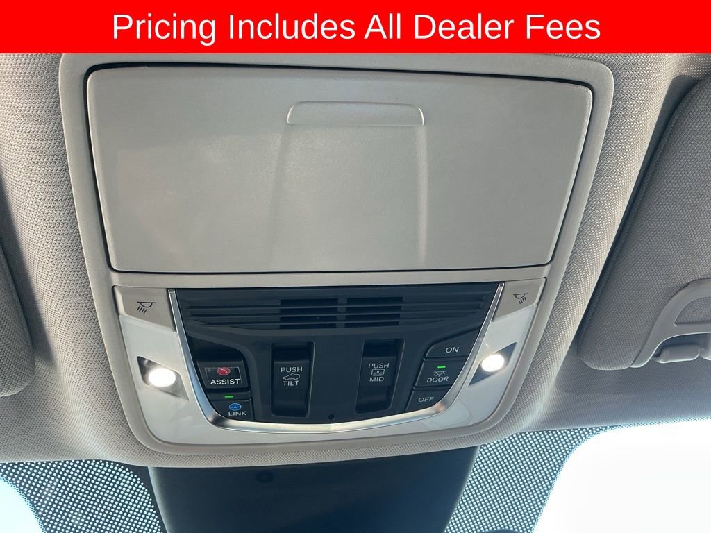 Certified 2023 Acura MDX FWD w/ Technology Package image 18