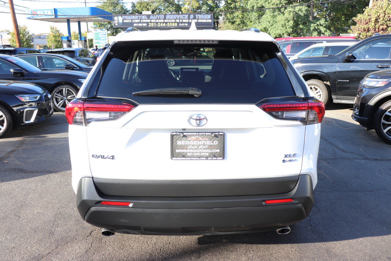 Used 2025 Toyota RAV4 XLE image 4