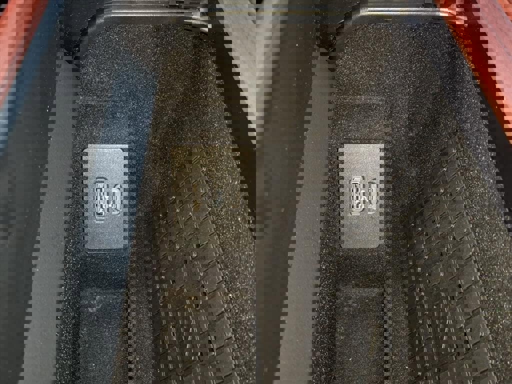 Used 2024 Lincoln Navigator Reserve image 19