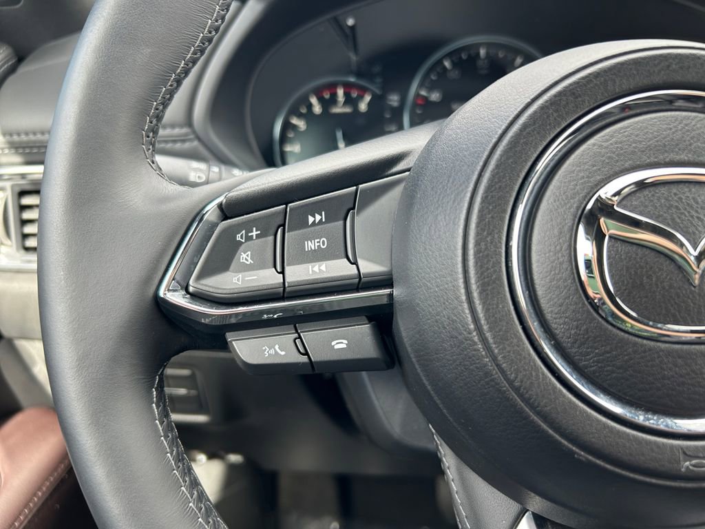 Used 2023 MAZDA CX-5 Signature image 17