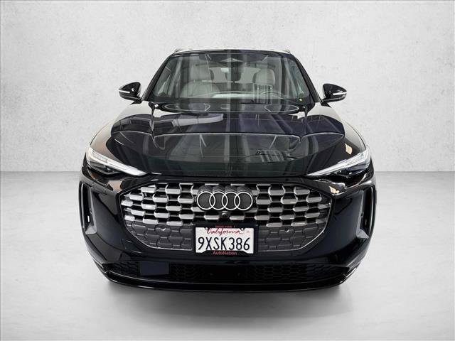 Used 2025 Audi Q5 Premium w/ Premium Plus AWD/4WD image 2