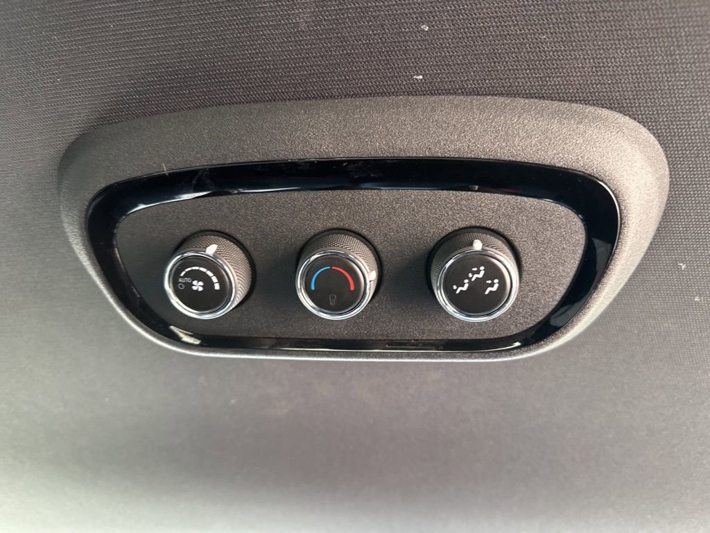 Used 2023 Dodge Durango GT image 11