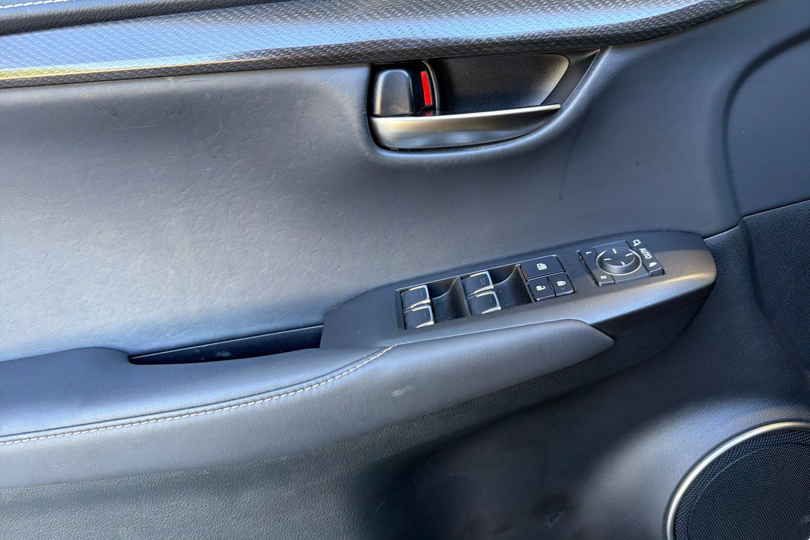 Used 2019 Lexus NX 300h AWD w/ Comfort Package image 12