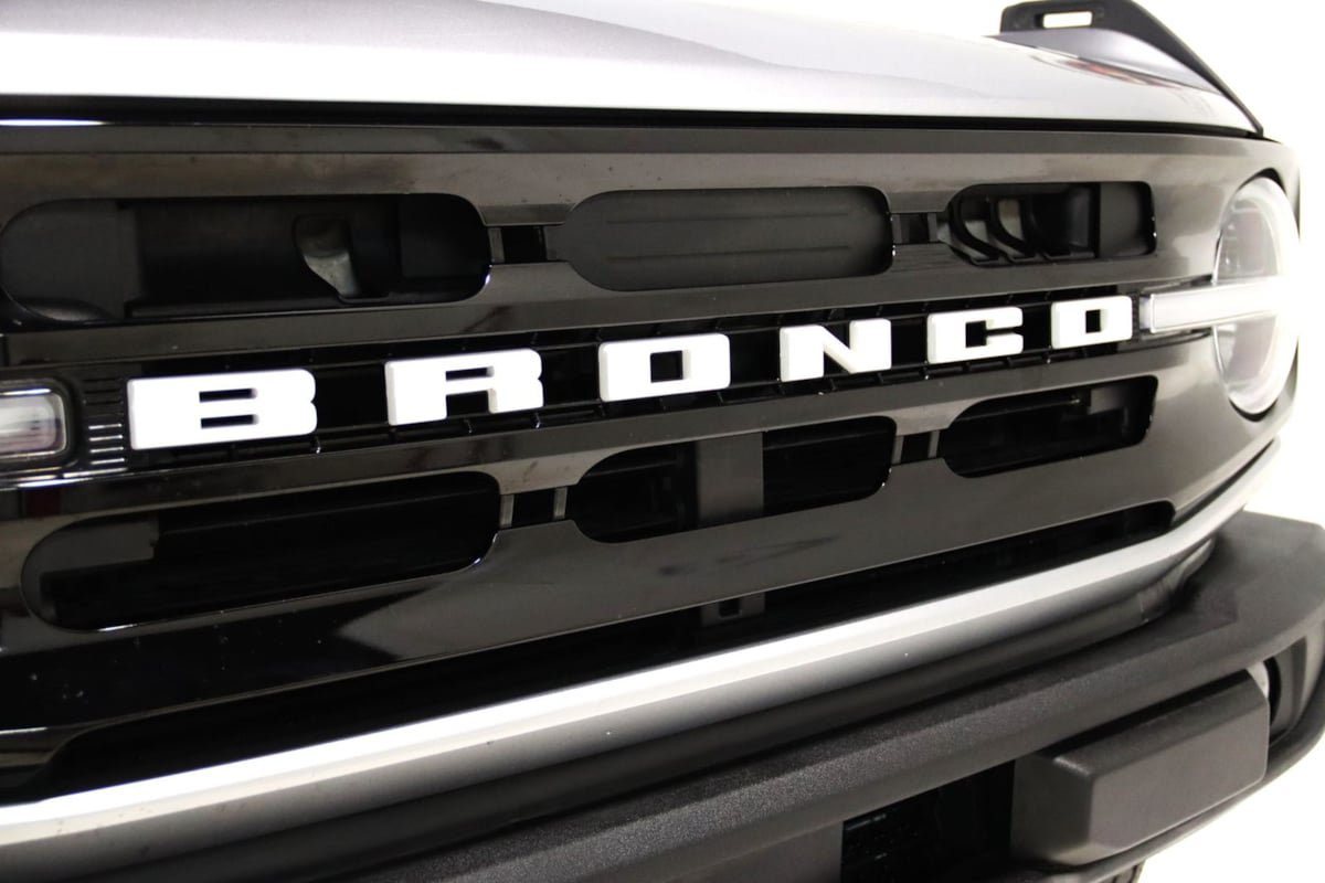 Used 2023 Ford Bronco Outer Banks AWD/4WD image 32