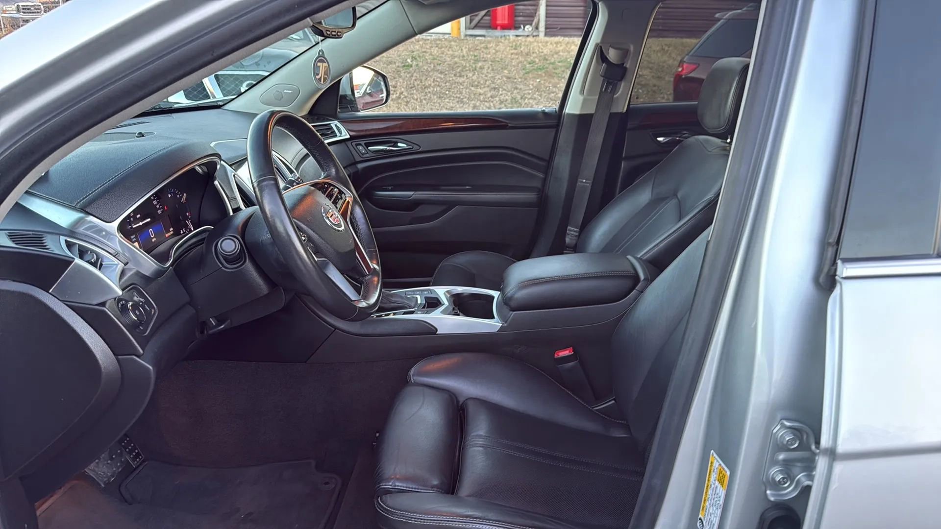 Used 2015 Cadillac SRX Premium FWD image 6