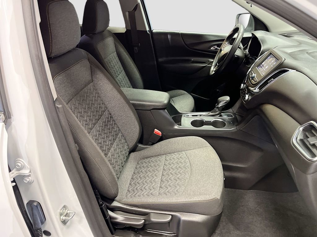Used 2024 Chevrolet Equinox LT w/ LPO, Floor Liner Package AWD/4WD image 28