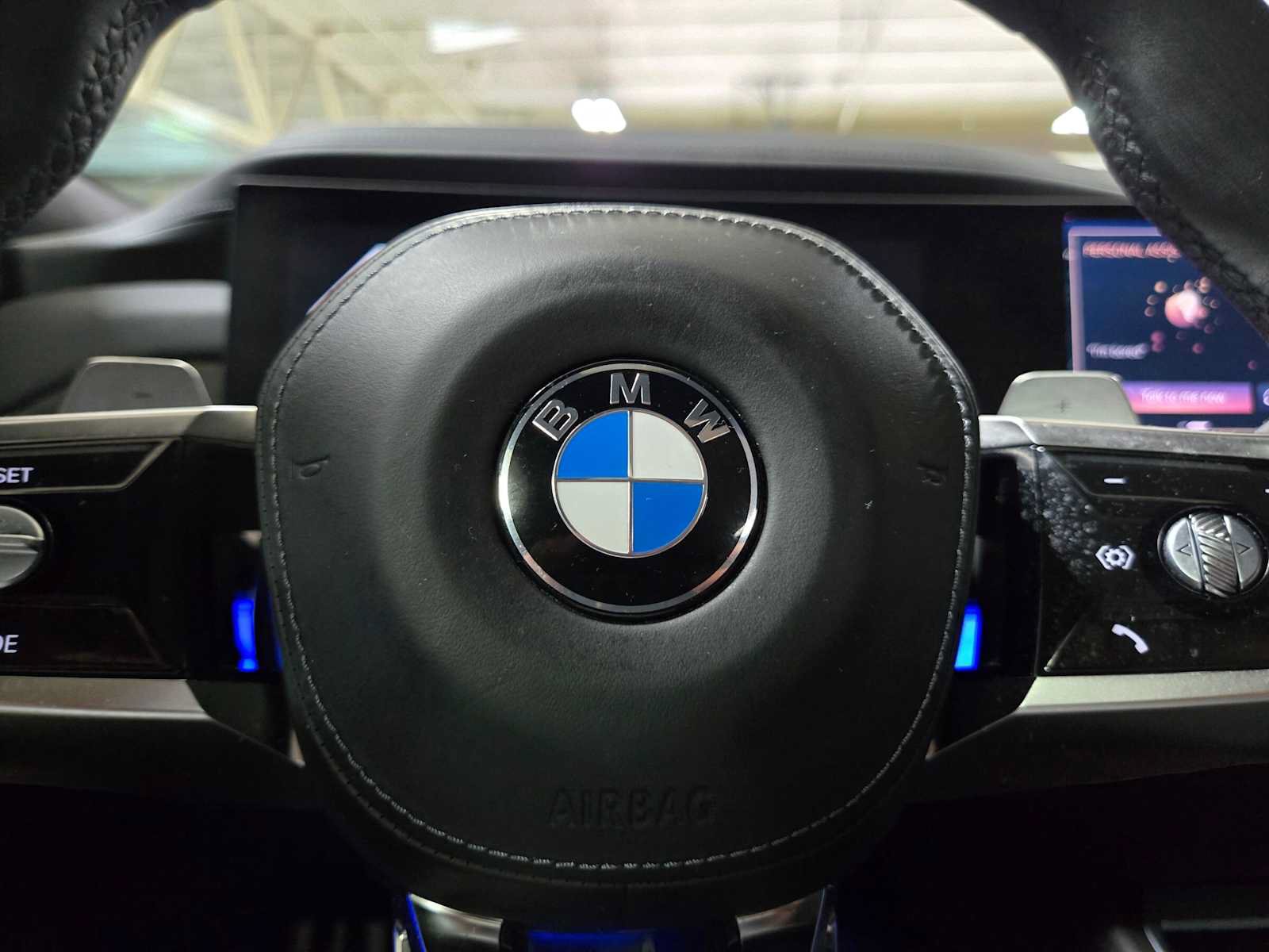 Used 2024 BMW 760i xDrive AWD/4WD image 24
