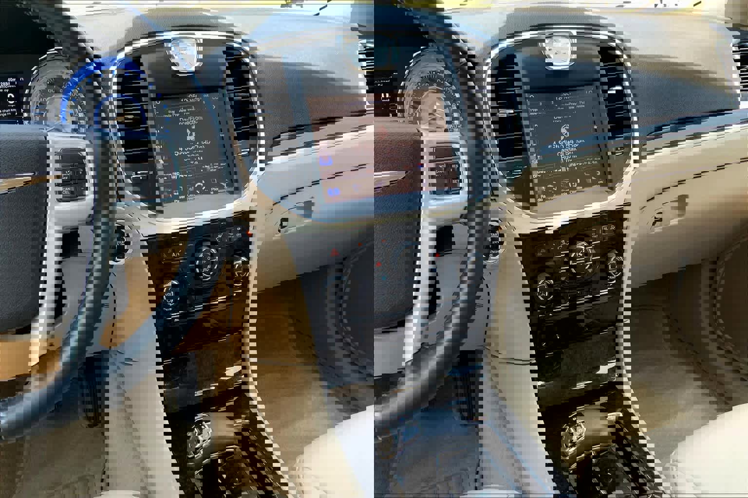 Used 2014 Chrysler 300 image 6