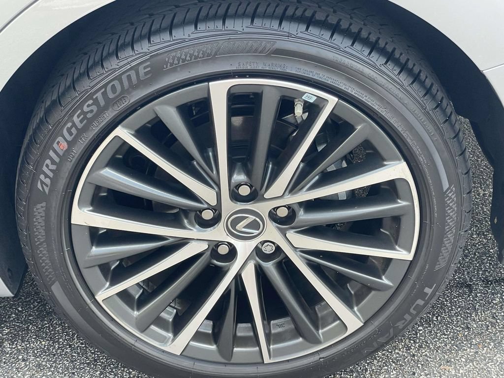 Used 2025 Lexus ES 350 w/ Premium Package FWD image 7