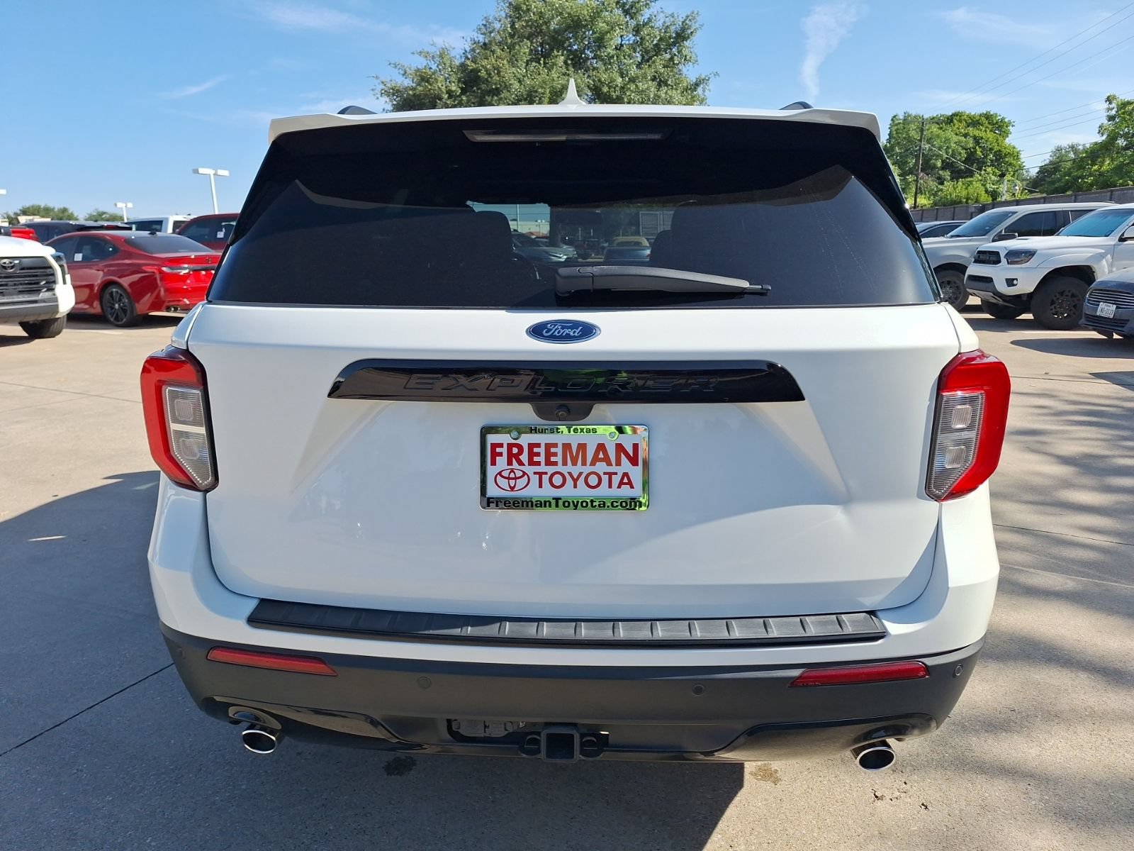 Used 2023 Ford Explorer ST-Line w/ Class IV Trailer Tow Package RWD image 5