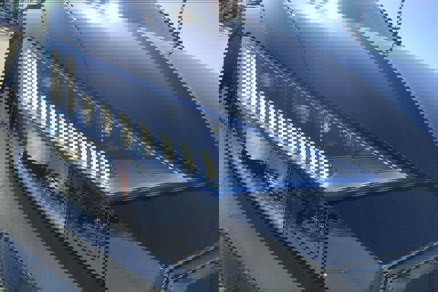 Used 2023 Audi Q8 Prestige w/ Prestige Package image 25