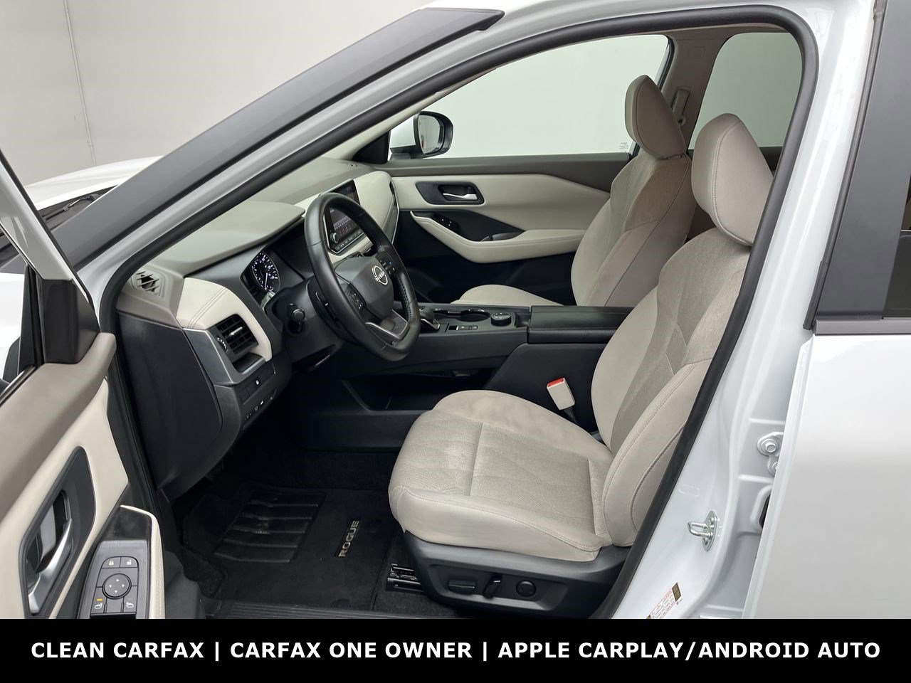 Used 2025 Nissan Rogue SV AWD/4WD image 3