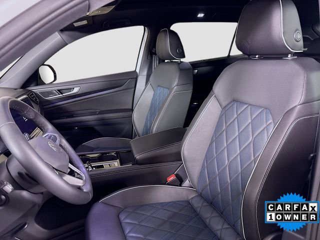 Used 2025 Volkswagen Atlas Cross Sport SEL Premium R-Line image 21