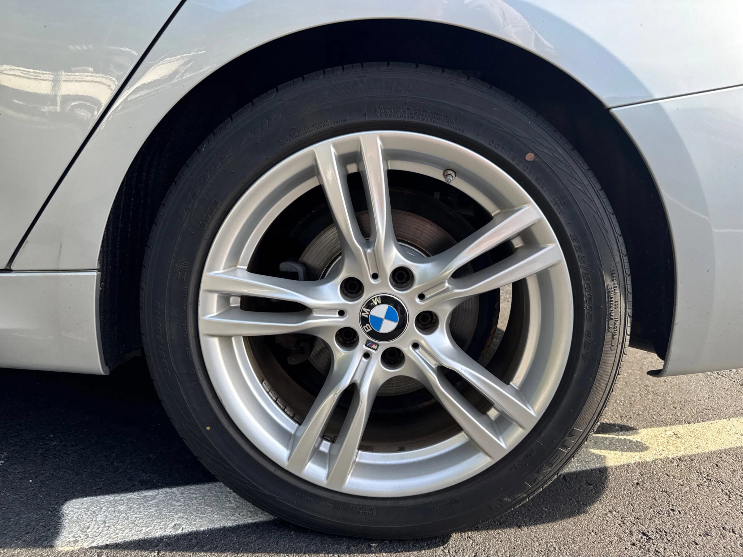 Used 2018 BMW 330i Gran Turismo xDrive AWD/4WD image 15