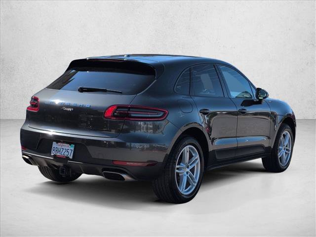Used 2018 Porsche Macan AWD/4WD image 5