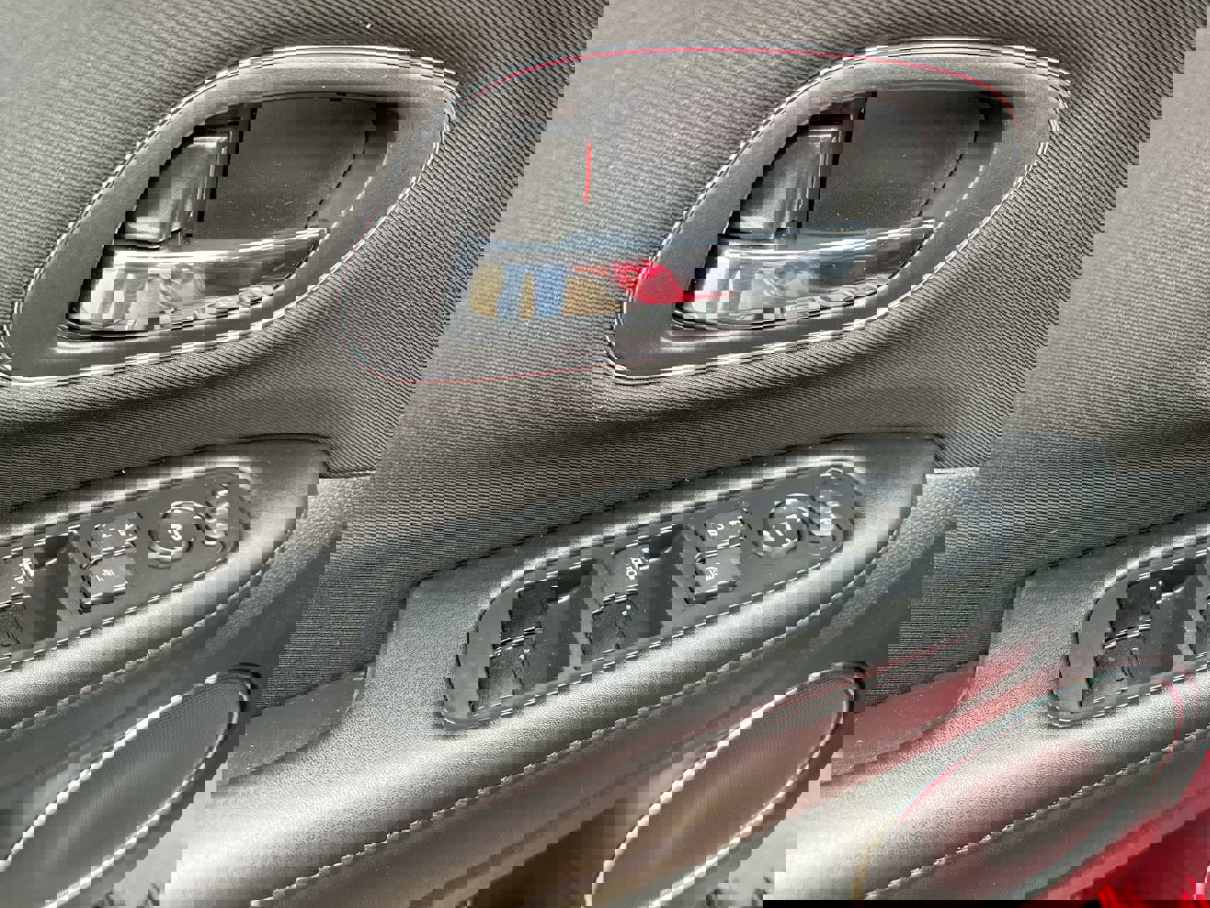 Used 2018 Honda HR-V EX image 13