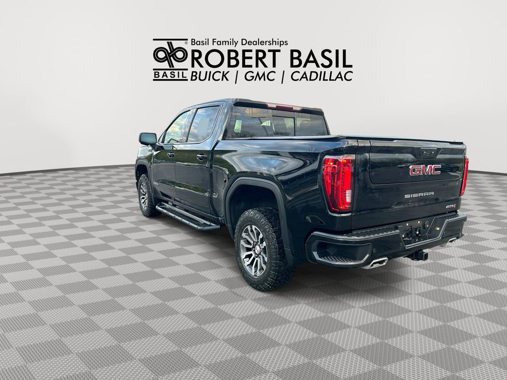 Used 2023 GMC Sierra 1500 AT4 w/ AT4 Premium Package AWD/4WD image 6