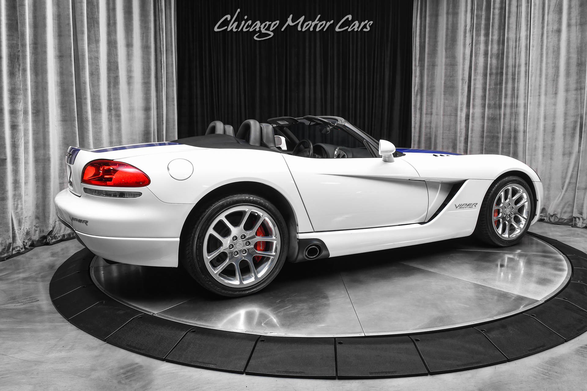 Used 2005 Dodge Viper SRT-10 image 5