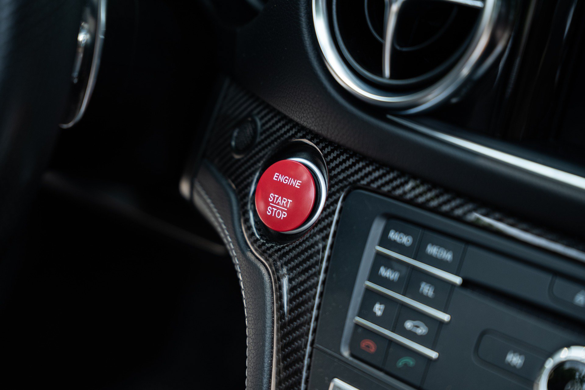 Used 2017 Mercedes-Benz SL 63 AMG image 18