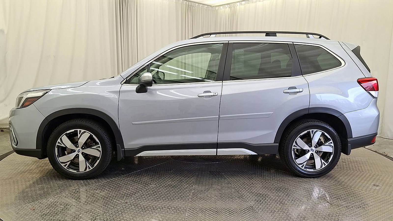 Used 2020 Subaru Forester Touring image 8