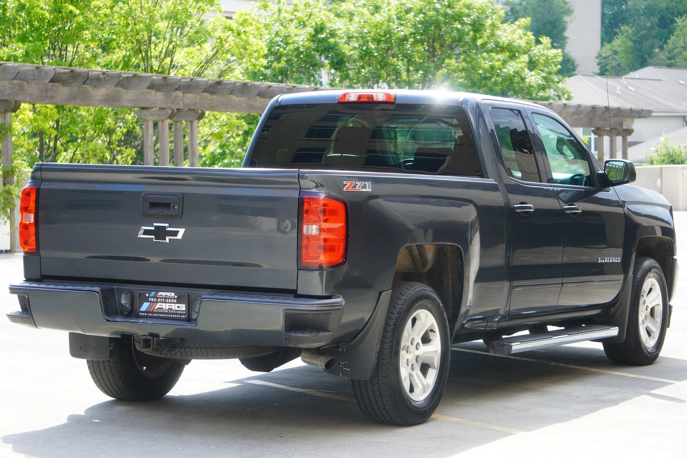 Used 2017 Chevrolet Silverado 1500 LT w/ All Star Edition AWD/4WD image 12
