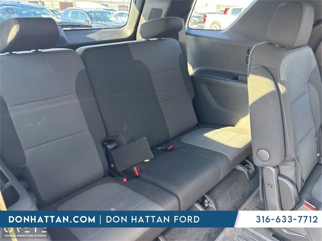 Used 2022 Chevrolet Traverse LT w/ LPO, Floor Liner Package image 6
