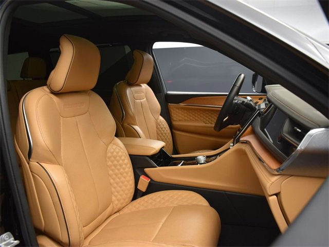 Used 2023 Jeep Grand Cherokee L Summit image 13