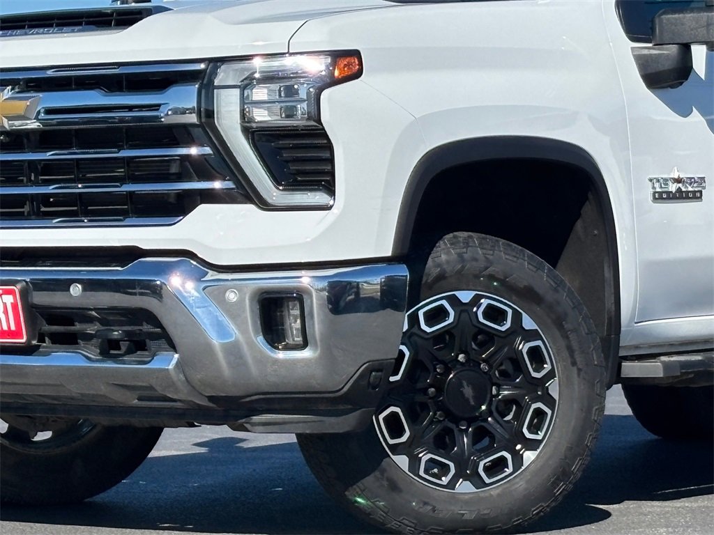 Used 2024 Chevrolet Silverado 2500 LTZ w/ LTZ Texas Edition image 2