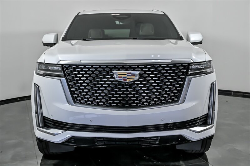 Used 2021 Cadillac Escalade Premium Luxury w/ Driver Assist Tech Package AWD/4WD image 4