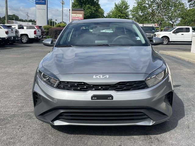 Used 2022 Kia Forte LXS FWD image 2