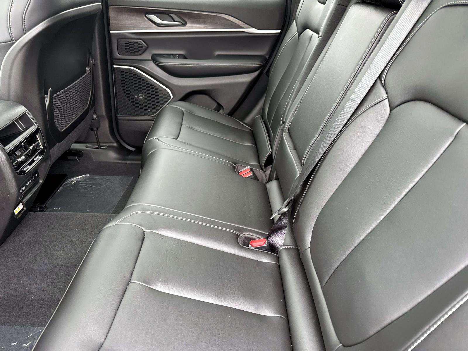 New 2026 Jeep Grand Cherokee Limited image 6