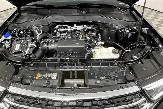 Used 2023 Ford Explorer XLT w/ Equipment Group 202A image 9