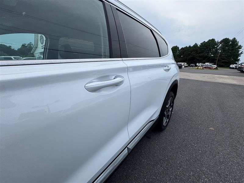 Used 2023 Hyundai Santa Fe Limited image 15