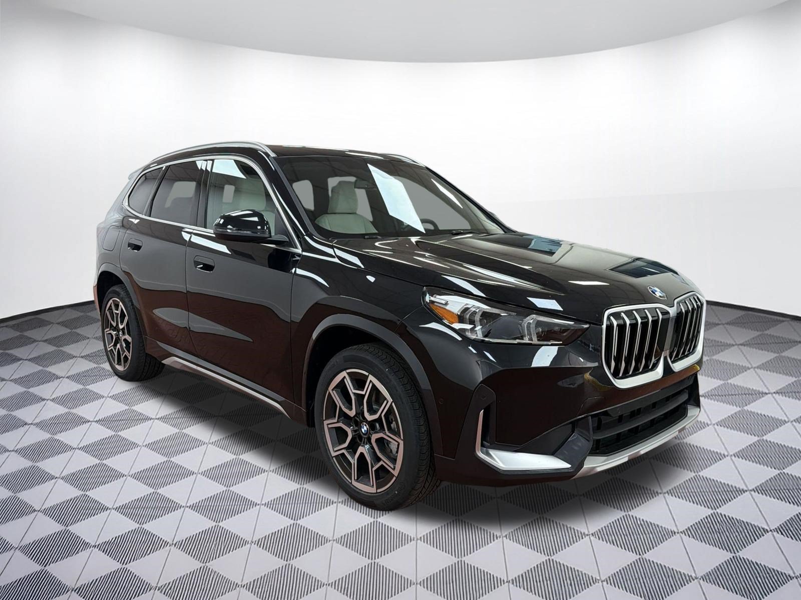 Used 2026 BMW X1 xDrive28i w/ Convenience Package AWD/4WD image 7