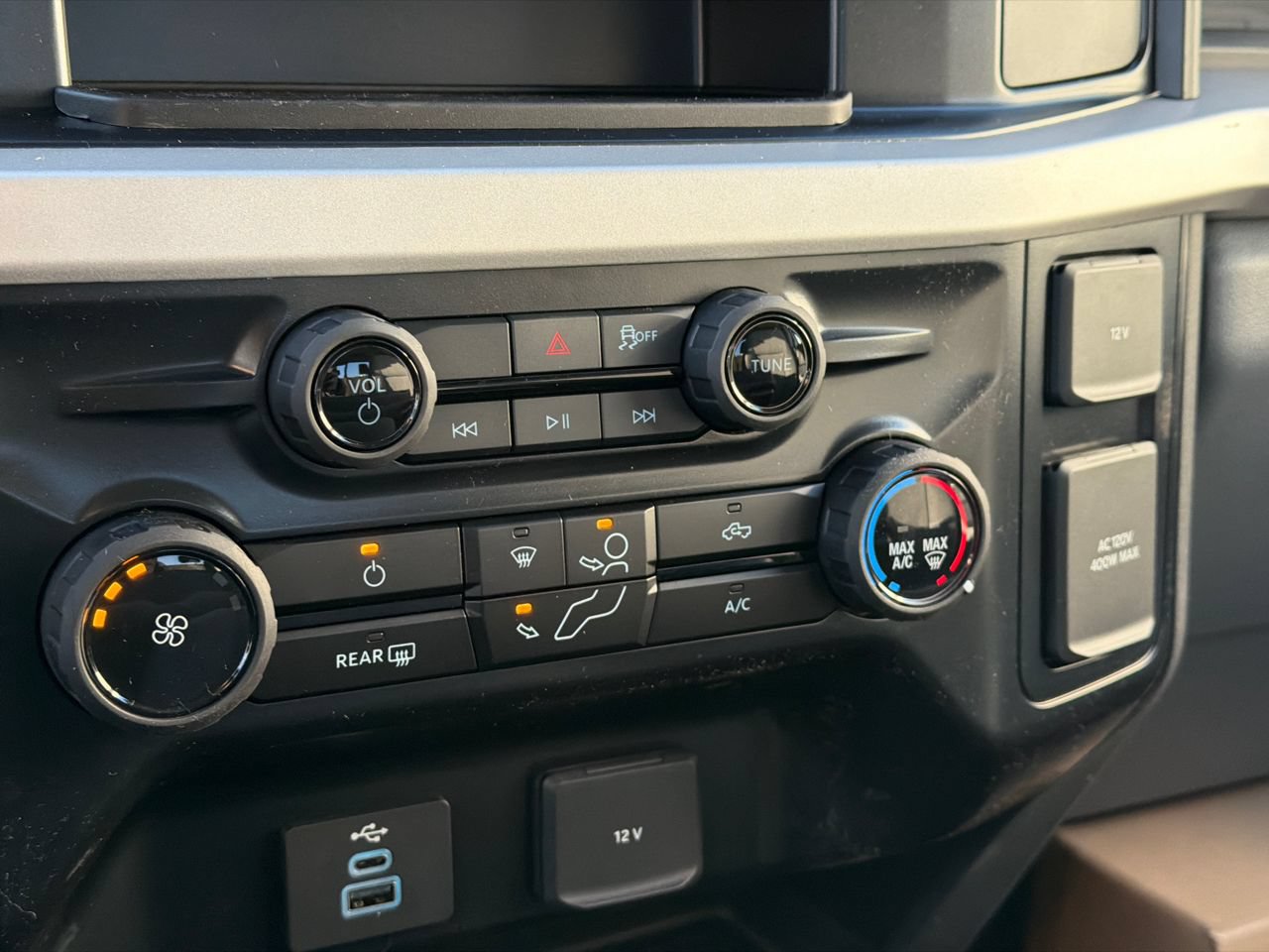 New 2026 Ford F250 XL w/ STX Appearance Package AWD/4WD image 27