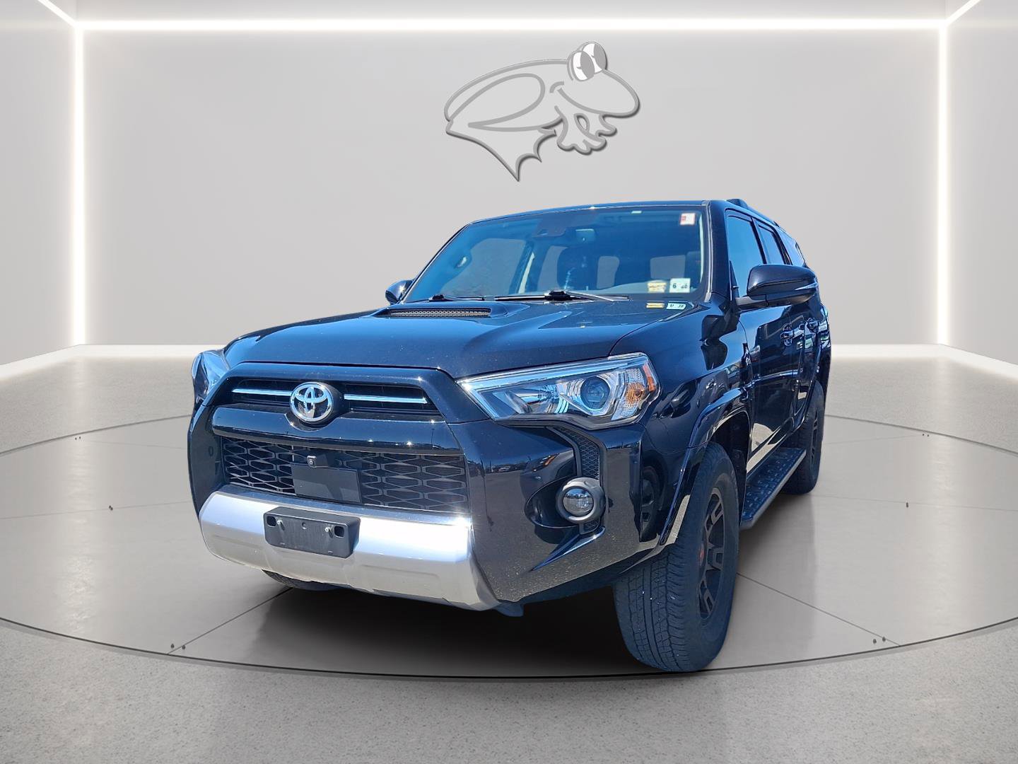 Used 2023 Toyota 4Runner TRD Off-Road Premium w/ Off Road Premium Plus Package image 2