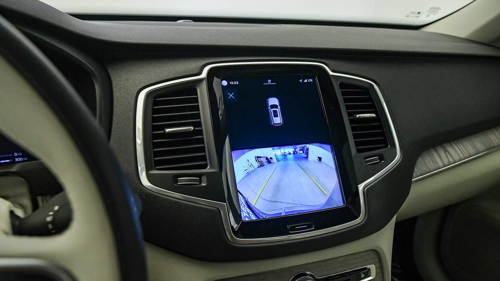 Certified 2024 Volvo XC90 T8 Core AWD/4WD image 23