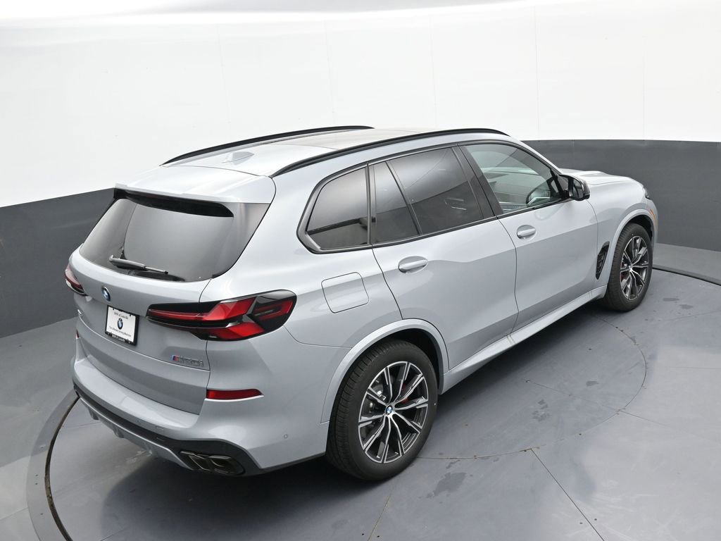 New 2026 BMW X5 M60i w/ Climate Comfort Package image 35