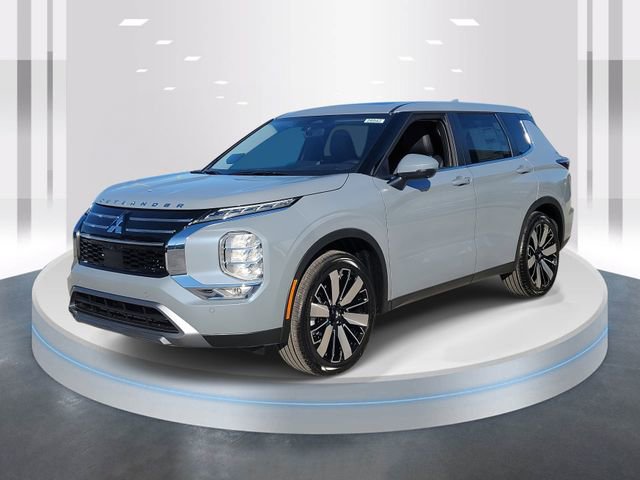 New 2026 Mitsubishi Outlander SE image 3