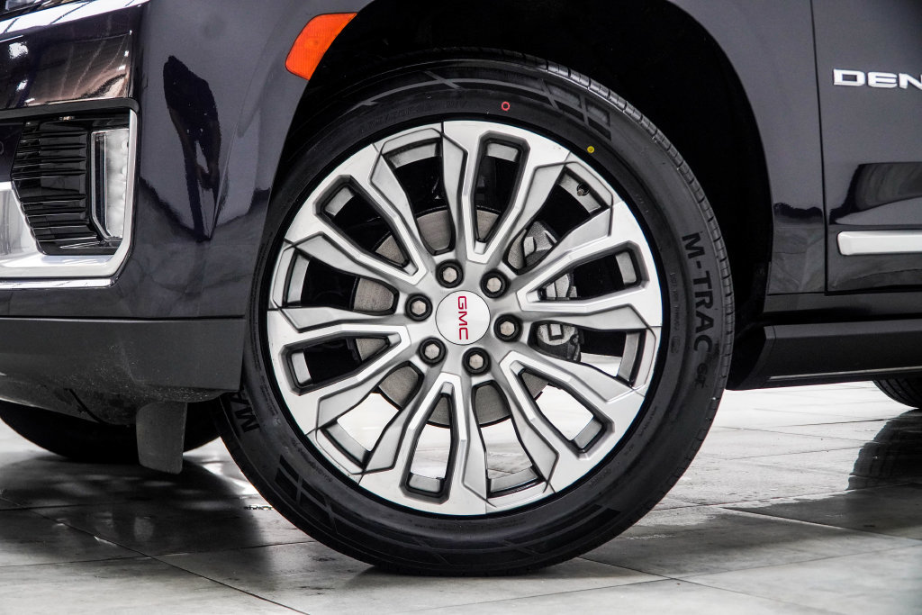Used 2023 GMC Yukon Denali AWD/4WD image 8