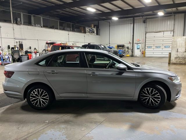 Used 2021 Volkswagen Jetta R-Line image 7