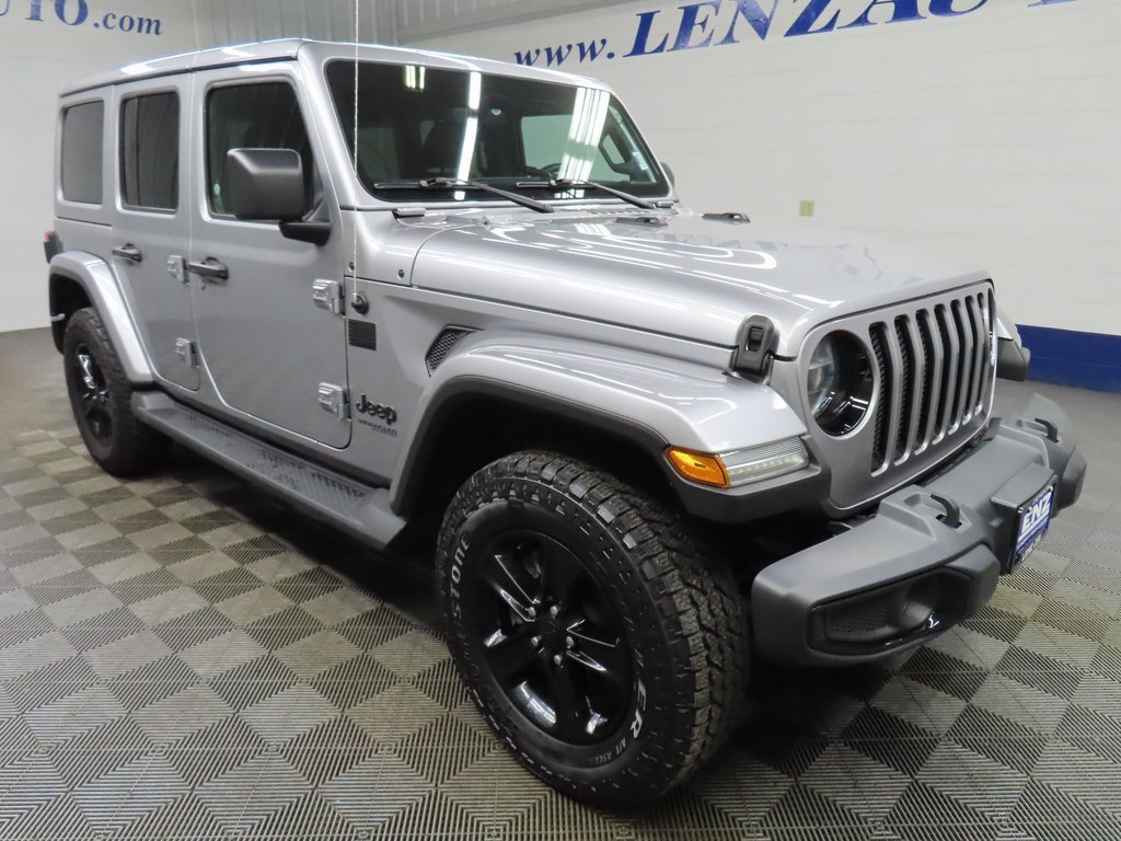 Used 2021 Jeep Wrangler Unlimited Sahara image 3