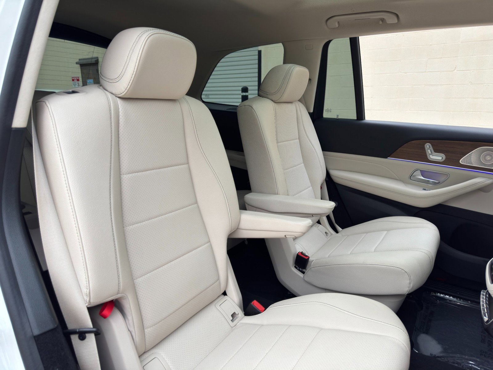 Used 2024 Mercedes-Benz GLS 450 4MATIC image 50