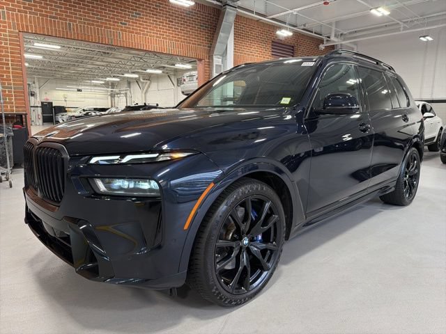 Used 2024 BMW X7 xDrive40i w/ Executive Package AWD/4WD image 4