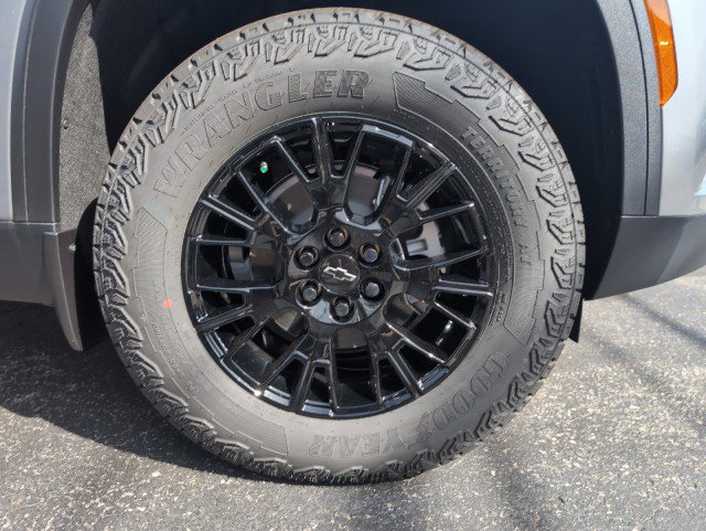 New 2026 Chevrolet Traverse Z71 w/ Driver Confidence Package image 4