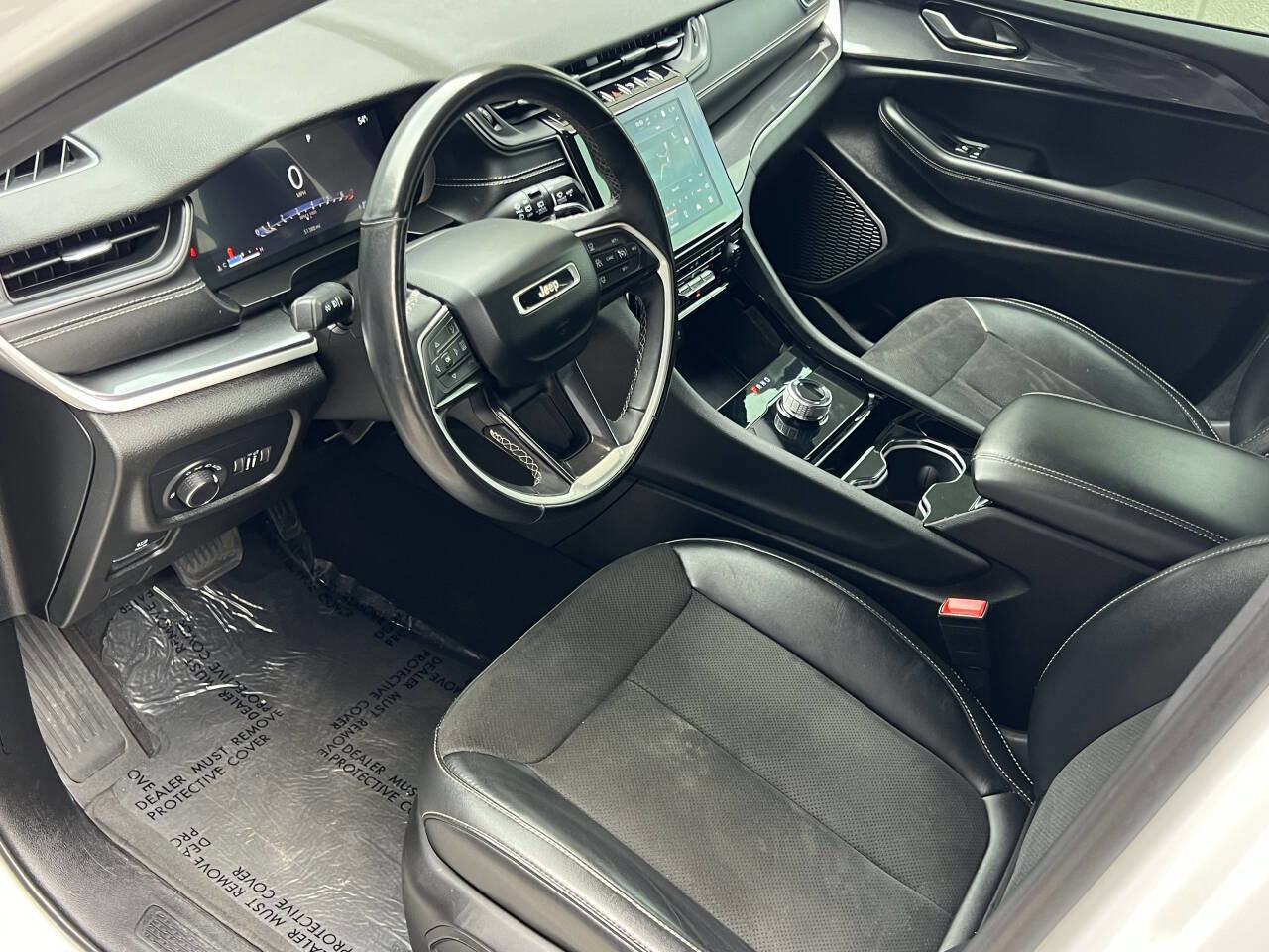 Used 2021 Jeep Grand Cherokee L Laredo image 14