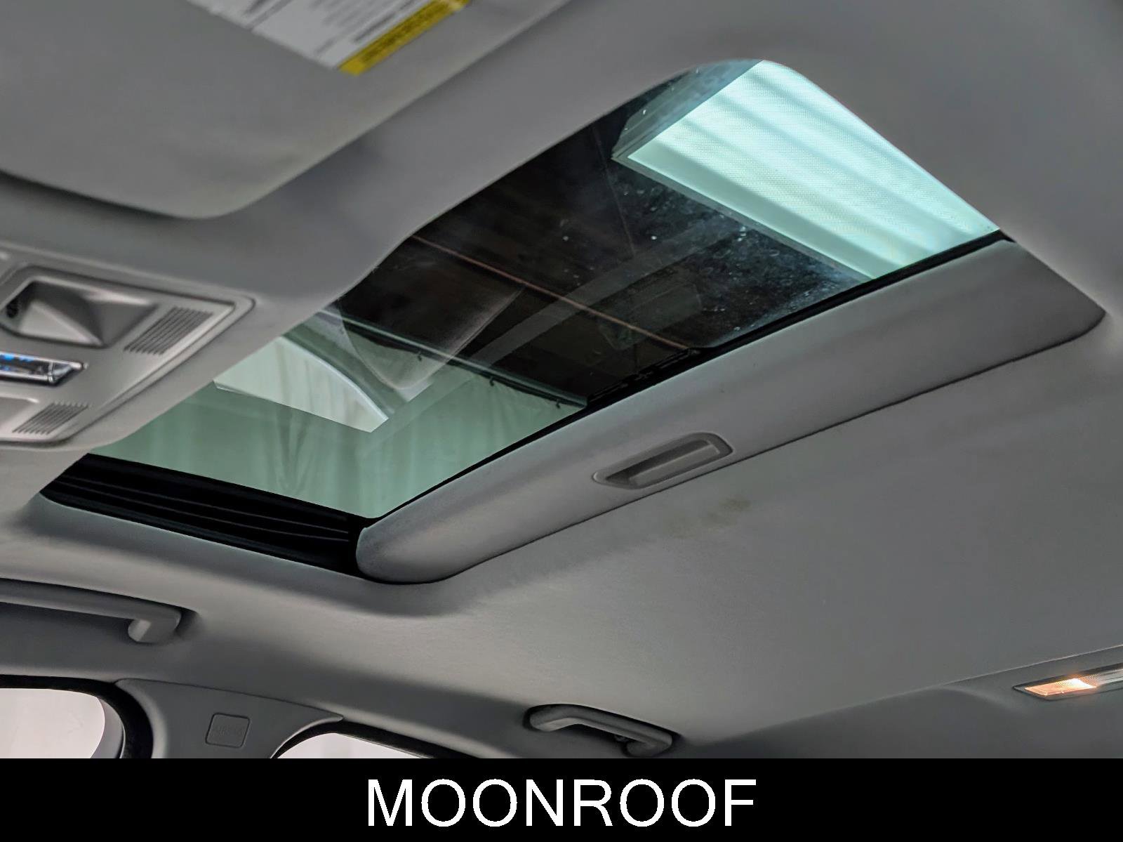 Used 2014 Jaguar XF 3.0 image 14