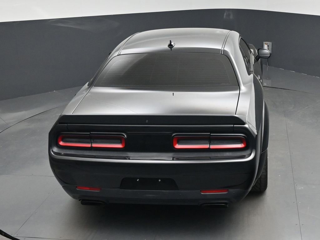 Used 2015 Dodge Challenger SRT Hellcat RWD image 25